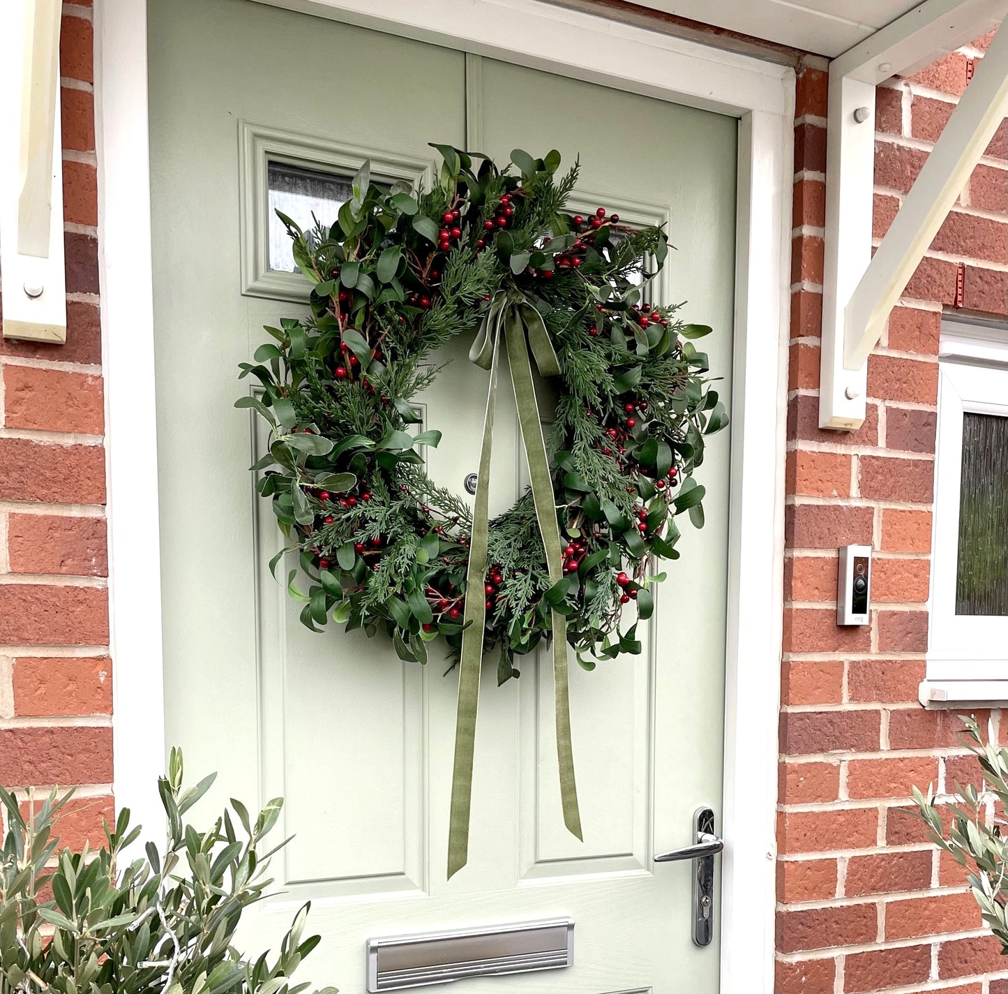 Green Fir Leaf and Berry Wreath